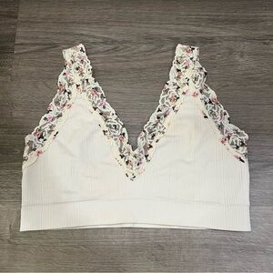 Victoria's Secret PINK Cream Floral Lace Bralette Sz Medium Layering Valentine’s